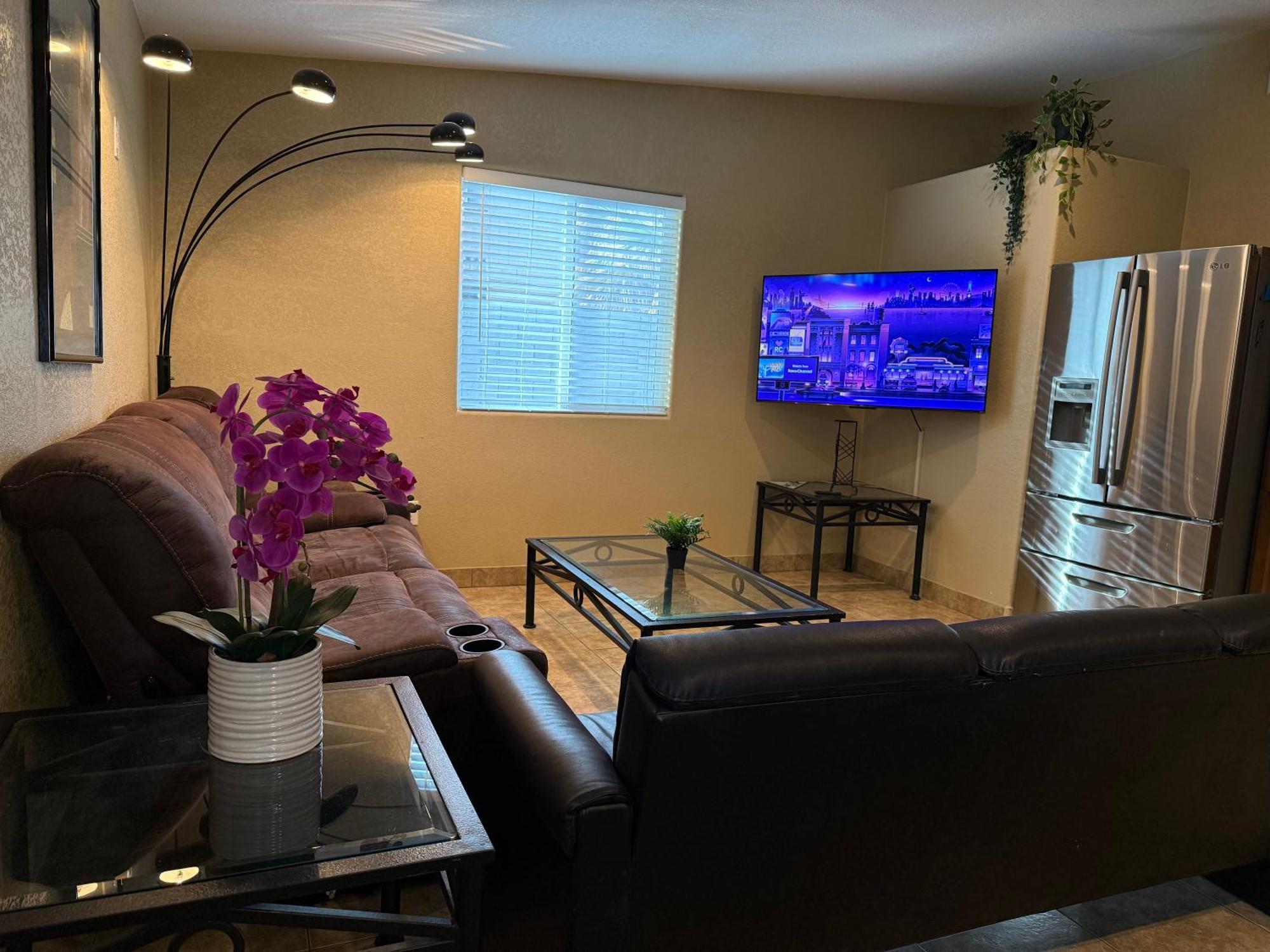 3 Bedroom, 2 Bath Whole House, Asu, Tempe, Scottsdale On Light Rail 메사 외부 사진